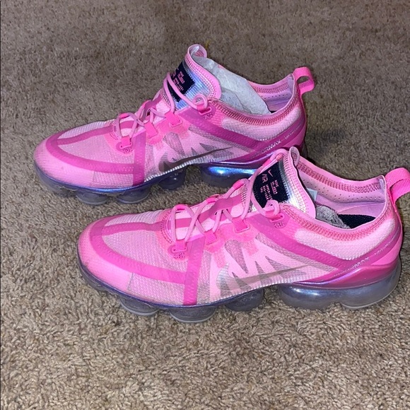 Nike Pink Vapormax’s - Picture 3 of 7